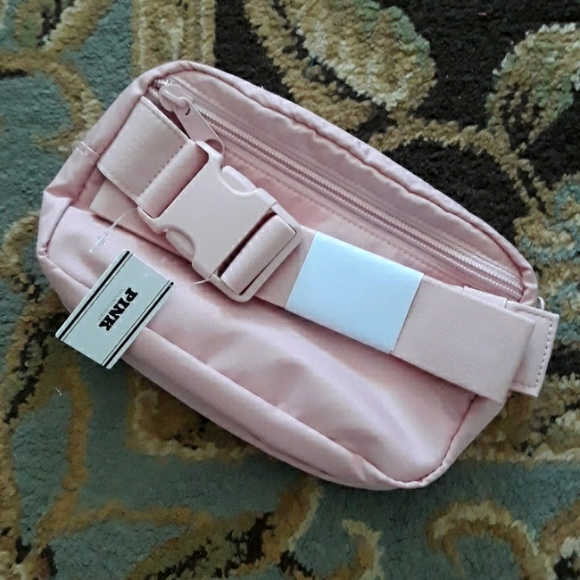 3x*Host Pick*Pink VS cute fanny pack - Picture 6 of 16